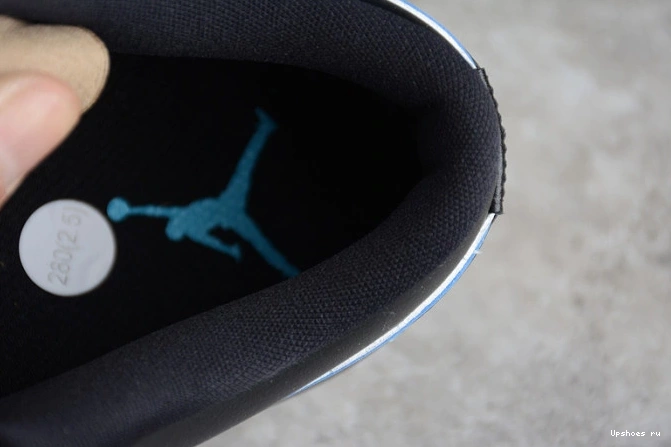 White University 1 Black (W) DC0774-041  Jordan Blue Low 0724